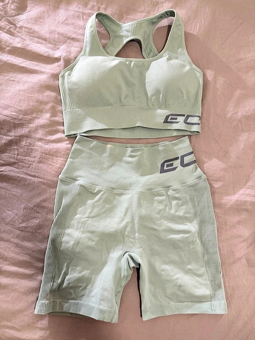 Echt Athletic Shorts Set in Green Like New